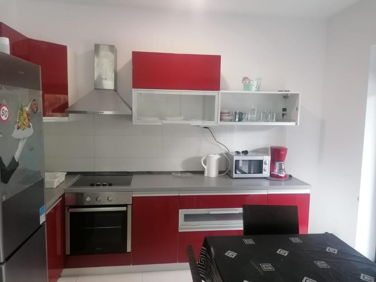 Apartmani U Kastelima Kaštela Exteriör bild