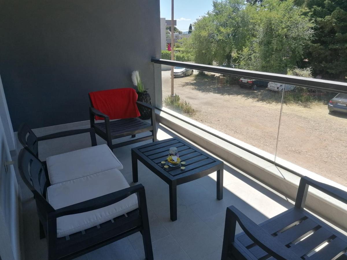 Apartmani U Kastelima Kaštela Exteriör bild