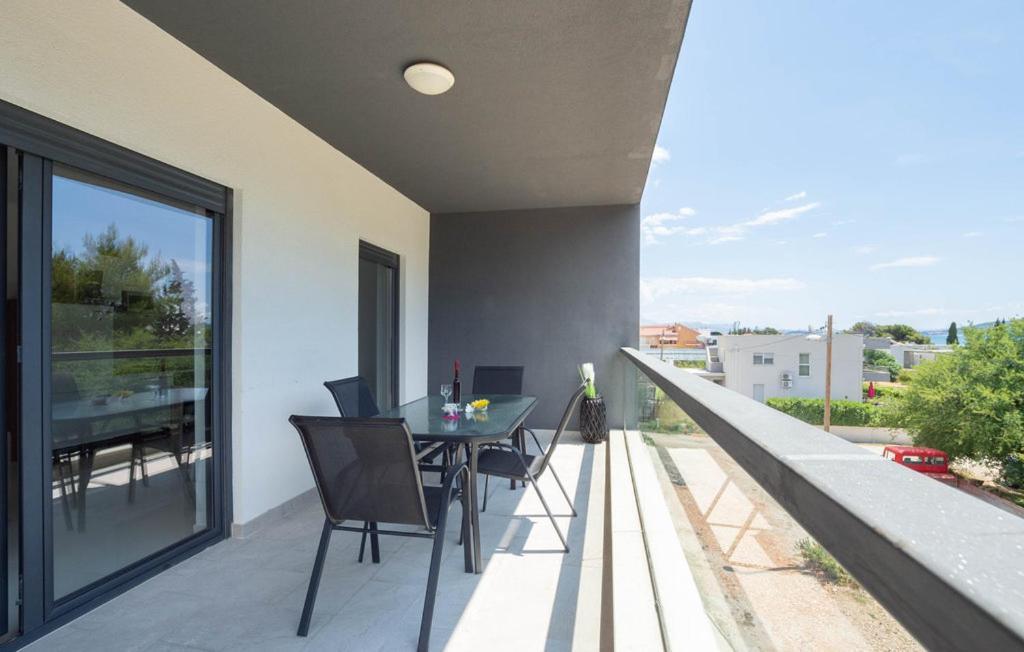 Apartmani U Kastelima Kaštela Exteriör bild