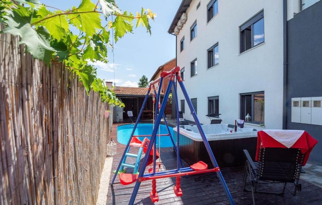 Apartmani U Kastelima Kaštela Exteriör bild