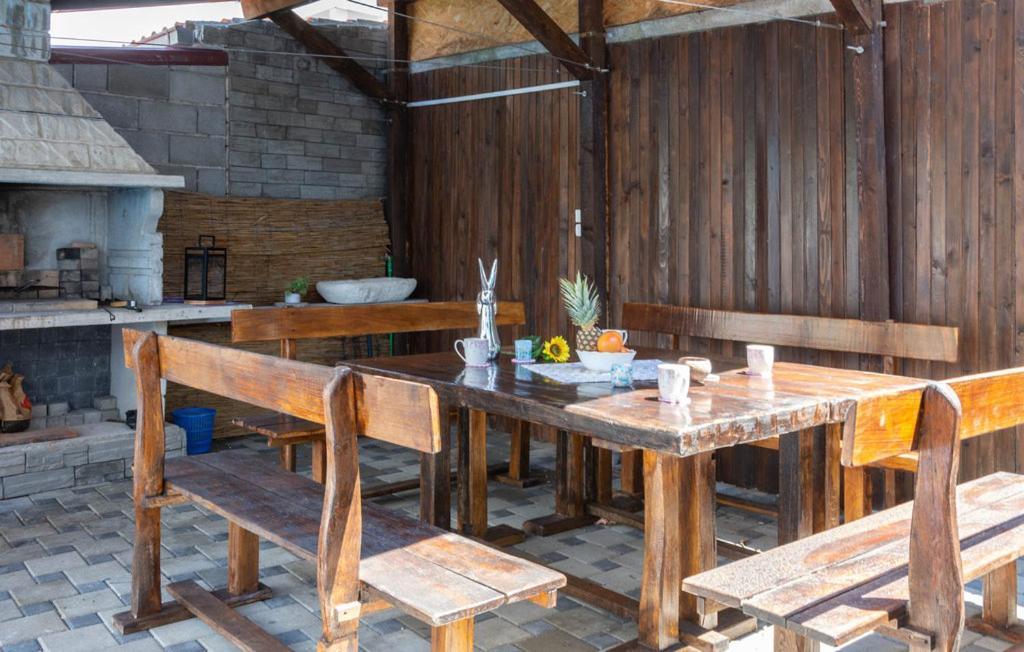Apartmani U Kastelima Kaštela Exteriör bild