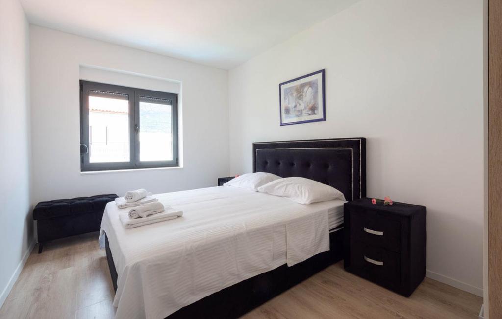 Apartmani U Kastelima Kaštela Exteriör bild