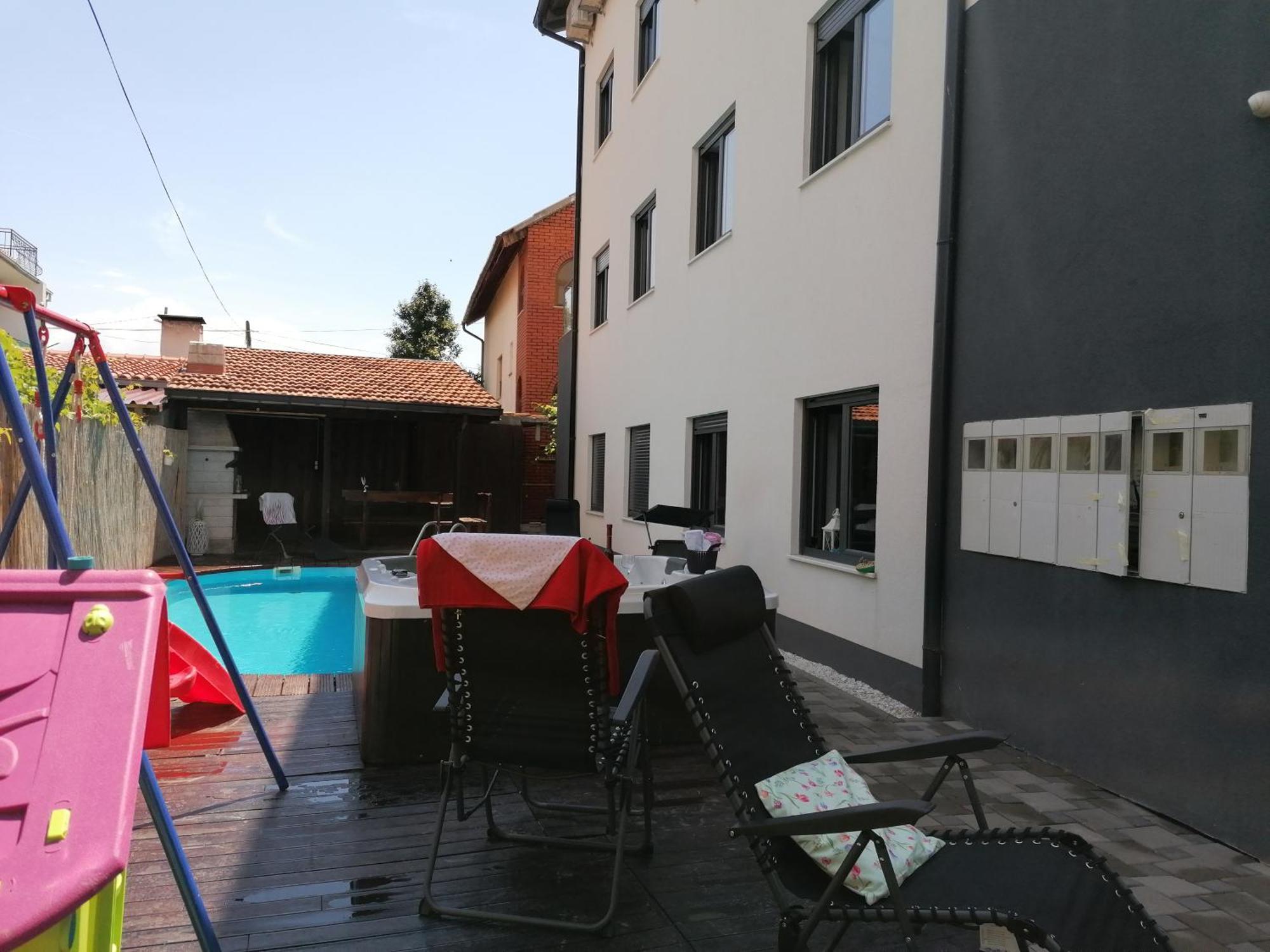 Apartmani U Kastelima Kaštela Rum bild