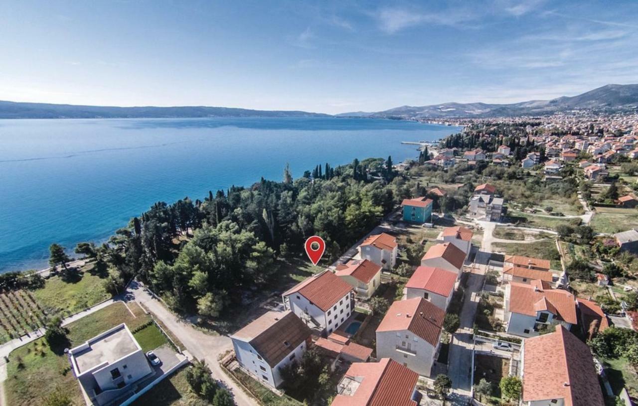 Apartmani U Kastelima Kaštela Exteriör bild